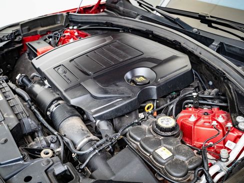 Used 2021 Land Rover Range Rover Velar R-Dynamic S image 41