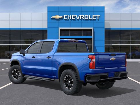 New 2026 Chevrolet Silverado 1500 ZR2 image 3