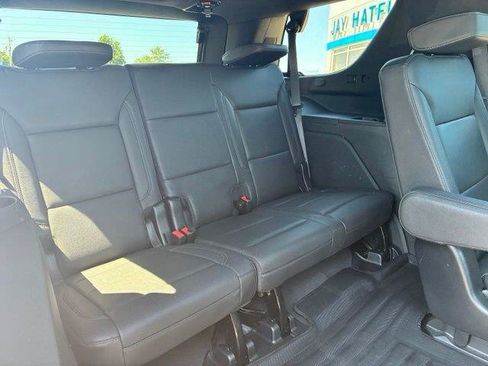 Used 2023 Chevrolet Tahoe Z71 w/ Luxury Package AWD/4WD image 13