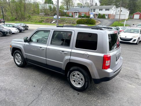Used 2015 Jeep Patriot Sport w/ Power Value Group image 9
