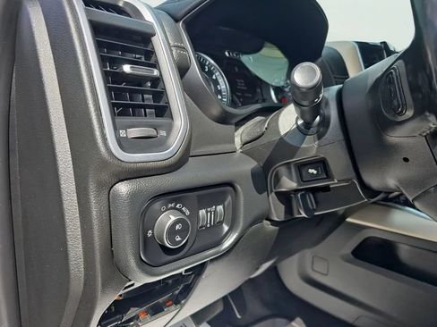 Used 2019 RAM 2500 Laramie AWD/4WD image 13
