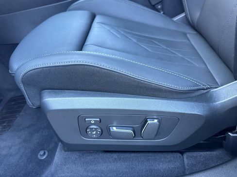Used 2026 BMW X3 xDrive30i w/ Premium Package AWD/4WD image 14