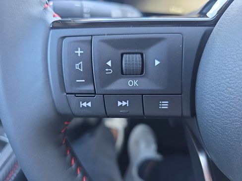 New 2026 Nissan Kicks SR image 10