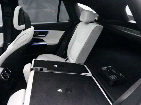 Used 2026 Mercedes-Benz GLC 300 image 22