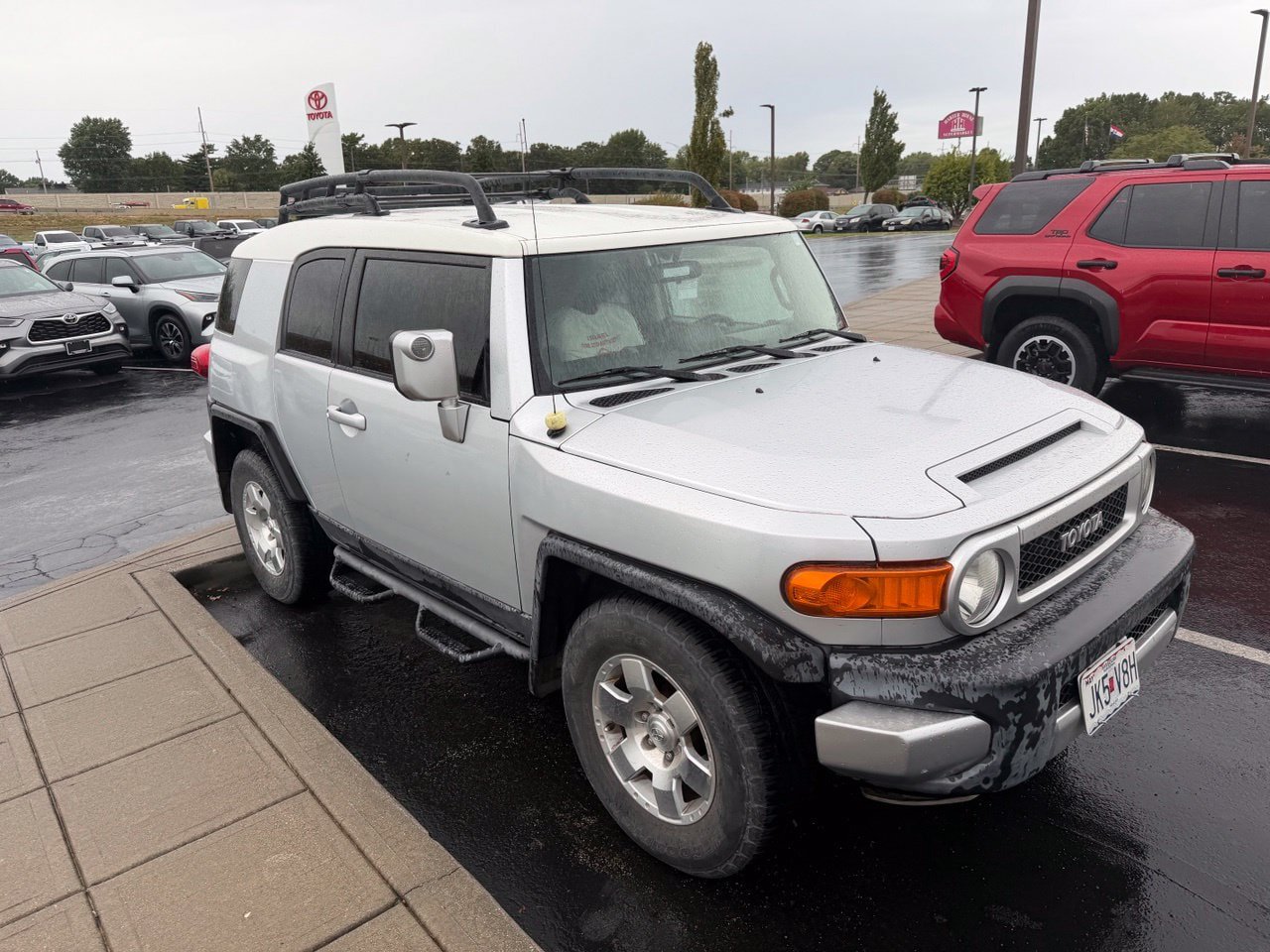 Used 2007 Toyota FJ Cruiser 2WD image 7
