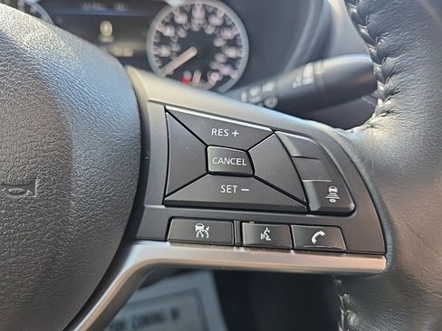 Used 2022 Nissan Sentra SV w/ Trunk Package image 18