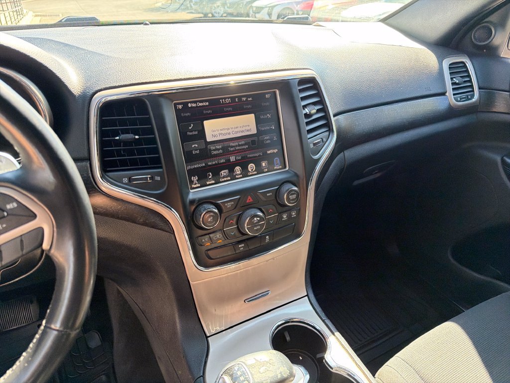 Used 2015 Jeep Grand Cherokee Laredo w/ Quick Order Package 23E RWD image 24