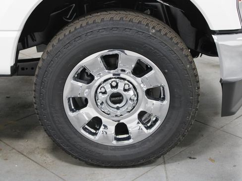 New 2026 Ford F250 Lariat w/ Chrome Package image 15