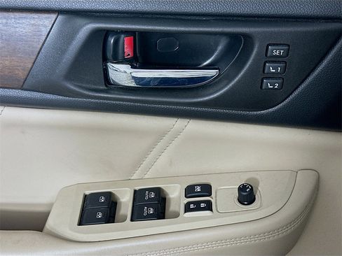 Used 2018 Subaru Outback 2.5i Limited image 21