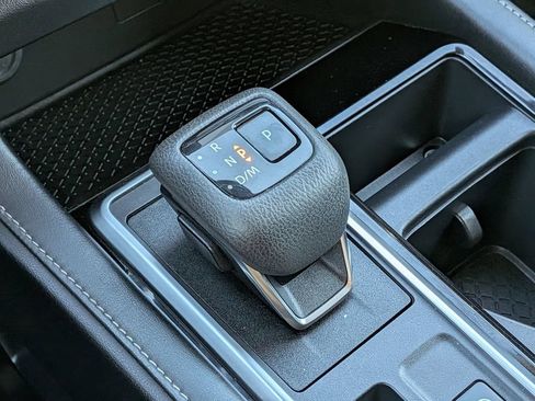 Used 2023 Nissan Pathfinder SV AWD/4WD image 21