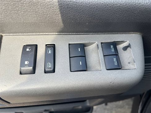 Used 2014 Ford F350 Lariat w/ Chrome Package image 13