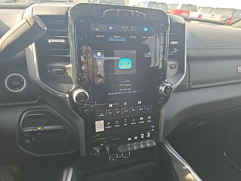 Used 2024 RAM 2500 Laramie w/ Night Edition image 17