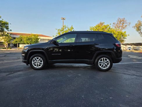 Used 2018 Jeep Compass Sport FWD image 8