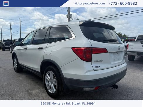 Used 2018 Honda Pilot LX image 5