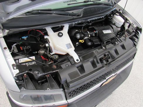 Used 2020 Chevrolet Express 2500 Extended w/ Driver Convenience Package RWD image 32
