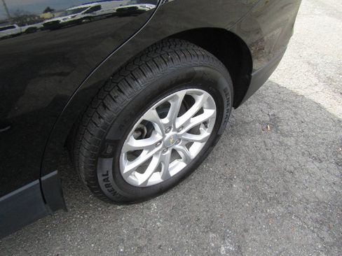 Used 2021 Chevrolet Equinox LS AWD/4WD image 30