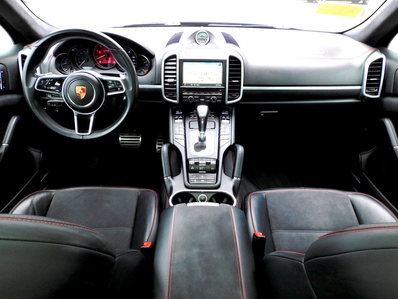 Used 2016 Porsche Cayenne GTS AWD/4WD image 9