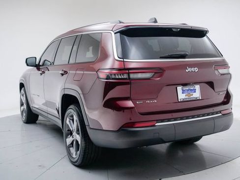 Used 2022 Jeep Grand Cherokee L Limited w/ Luxury Tech Group II AWD/4WD image 3