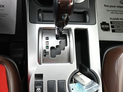 Used 2018 Toyota 4Runner Limited AWD/4WD image 17