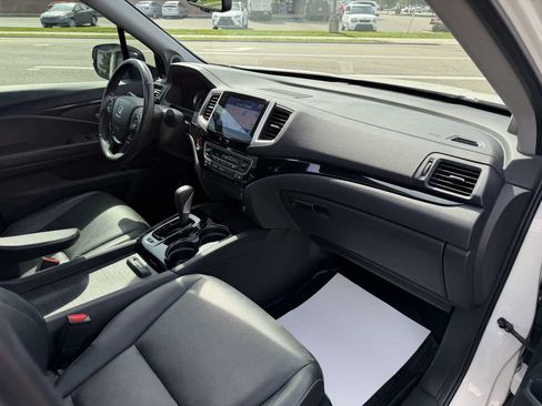Used 2018 Honda Ridgeline RTL-E image 19