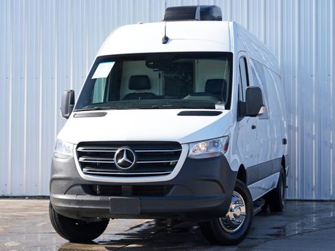 Used 2023 Mercedes-Benz Sprinter 3500 w/ Acoustic Package image 3