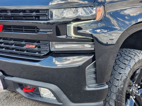 Used 2021 Chevrolet Silverado 1500 LT Trail Boss w/ Bed Protection Package AWD/4WD image 8