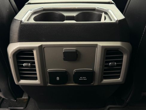 Used 2020 Ford F250 Lariat w/ Lariat Ultimate Package AWD/4WD image 33
