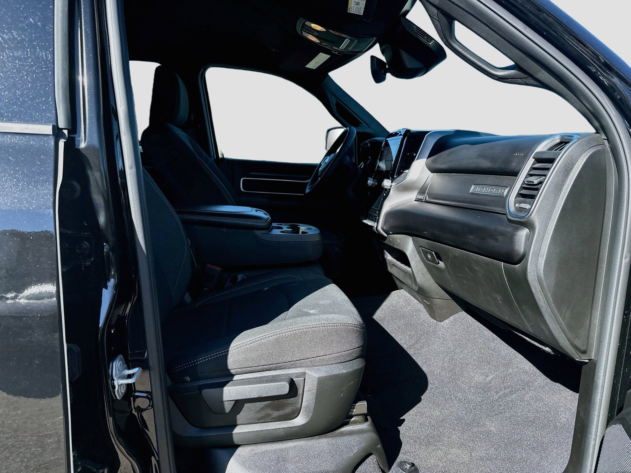 Used 2026 RAM 2500 Big Horn AWD/4WD image 32