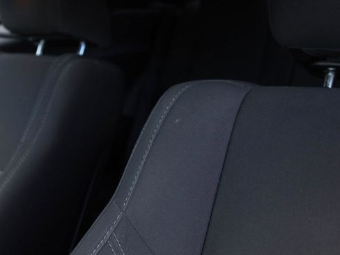 Used 2017 Dodge Challenger R/T image 27