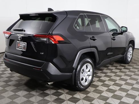Used 2024 Toyota RAV4 LE image 7
