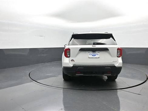 Certified 2022 Ford Explorer Timberline w/ Timberline Technology Package image 6