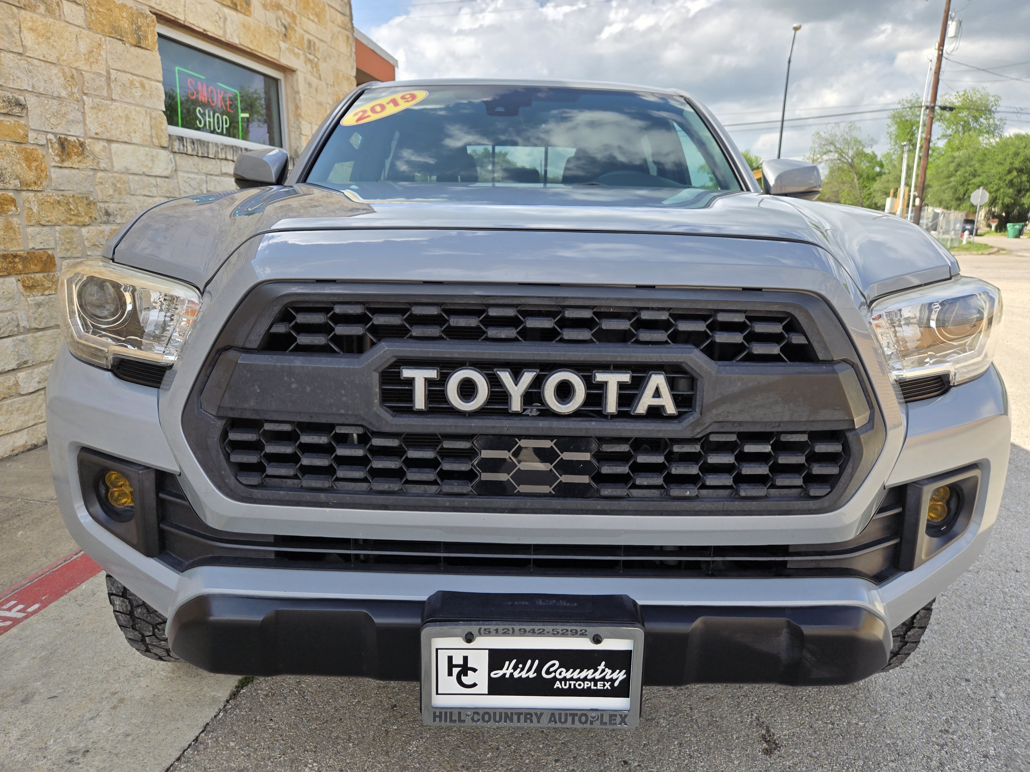 Used 2019 Toyota Tacoma TRD Off-Road AWD/4WD image 14