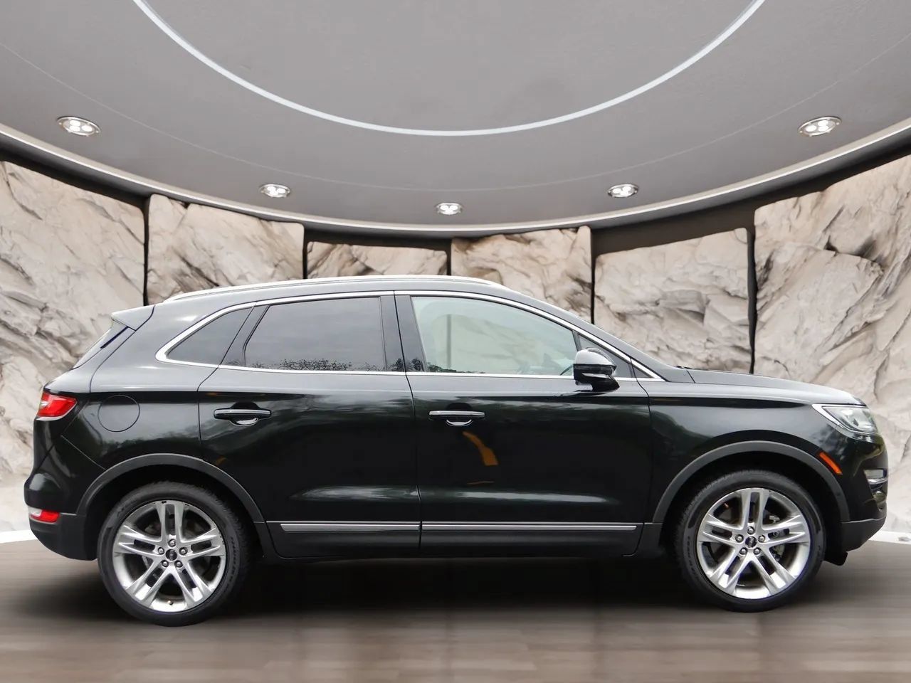 Used 2015 Lincoln MKC AWD w/ Equipment Group 102A Reserve image 5