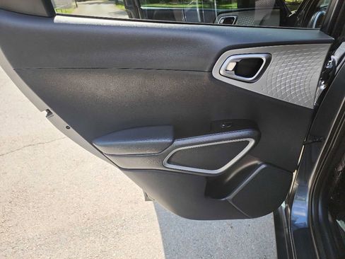 Used 2022 Kia Soul LX w/ Technology Package image 26