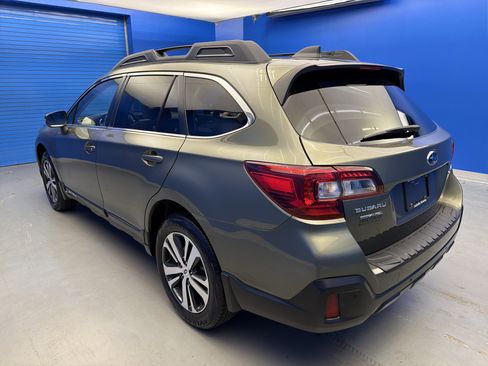 Used 2018 Subaru Outback 2.5i Limited image 5