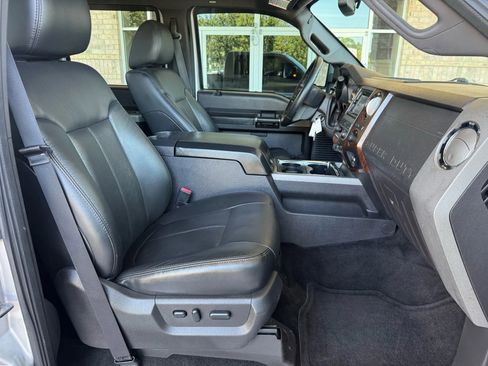 Used 2011 Ford F250 Lariat w/ Lariat Interior Pkg image 21
