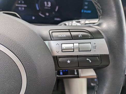 Certified 2025 Hyundai Tucson Limited AWD/4WD image 23