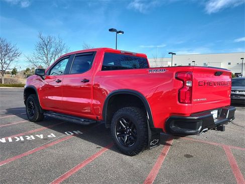 Used 2021 Chevrolet Silverado 1500 LT Trail Boss w/ Bed Protection Package image 3