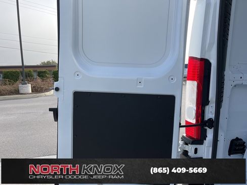 New 2026 RAM ProMaster 2500 w/ Quick Order Package 22G SLT image 15