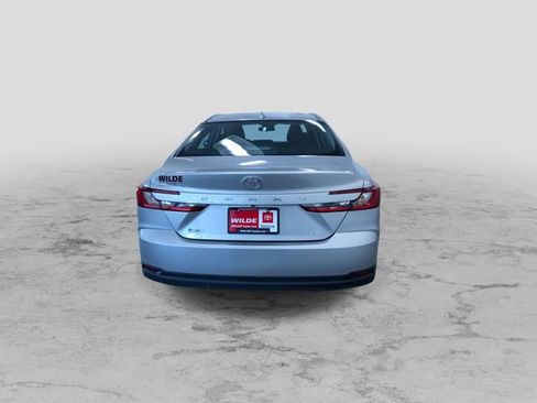 Used 2026 Toyota Camry LE FWD image 9