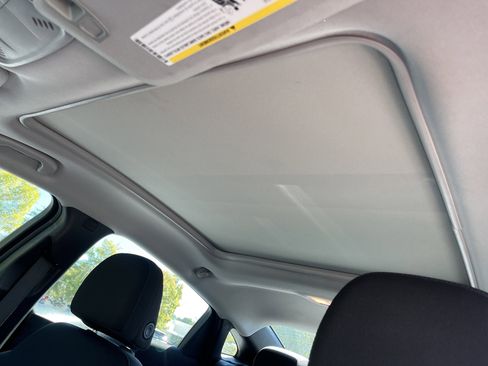 Used 2024 Chevrolet Malibu LT image 16