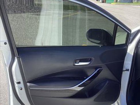 Used 2019 Toyota Corolla XSE FWD image 18