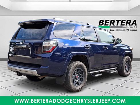 Used 2023 Toyota 4Runner TRD Off-Road Premium w/ Moonroof Package AWD/4WD image 6