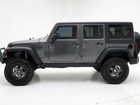 Used 2017 Jeep Wrangler Unlimited Rubicon w/ Dual Top Group image 6