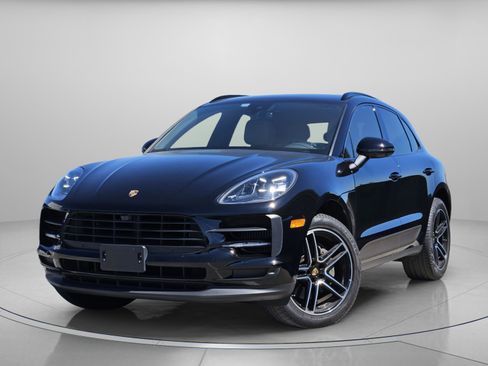 Certified 2021 Porsche Macan S image 1