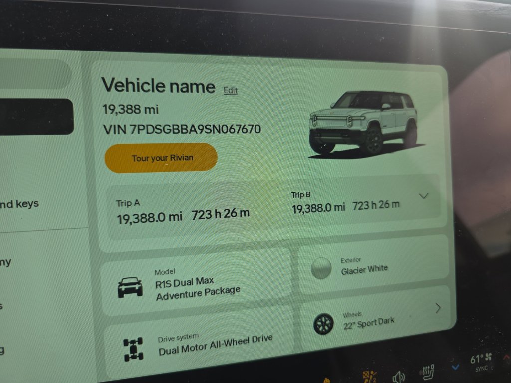 Used 2025 Rivian R1S Adventure Dual AWD/4WD image 29
