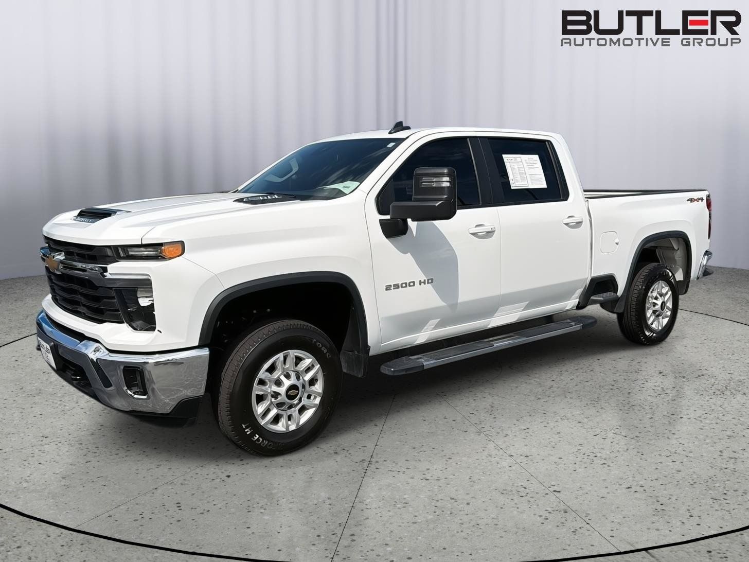 Used 2025 Chevrolet Silverado 2500 LT w/ Convenience Package AWD/4WD image 1