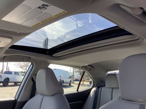 Used 2023 Toyota Camry XLE image 20