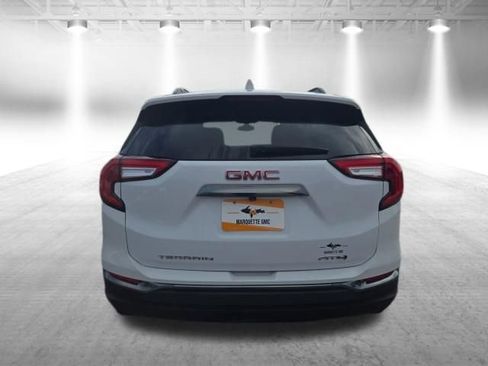 Used 2024 GMC Terrain AT4 w/ Infotainment Package II image 9