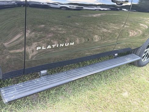Certified 2025 Ford Expedition Platinum AWD/4WD image 26